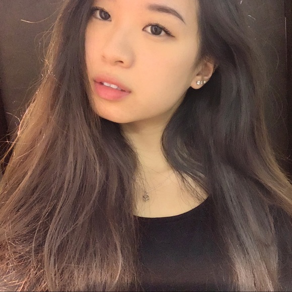 Meet your Posher, Shirley - Picture 1 of 1